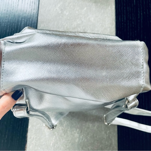 Kitty Backpack Silver - Picture 8 of 11